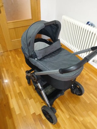 Carro de bebé Chicco gris