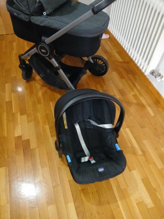 Carro de bebé Chicco gris