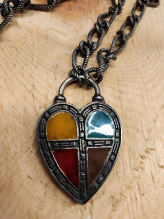 Splendida e rara collana vintage firmata Moschino