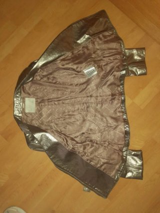 Cazadora de piel metalizada