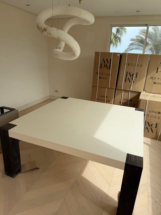 Mesa de comedor moderna blanca y madera 170x170 cm