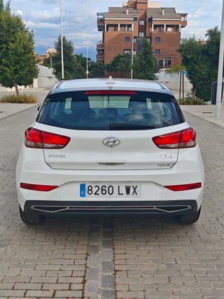 Hyundai i30 2022 - Hibrido - 1 año Garantia - ECO