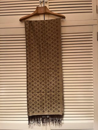 Bufanda Louis Vuitton Monogram Beige Marrón