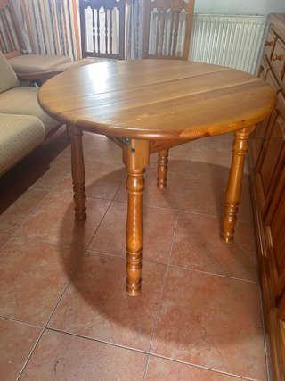 6 Sillas con mesa de salón