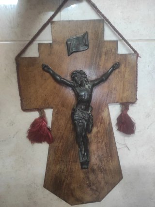Crucifijo antiguo madera INRI