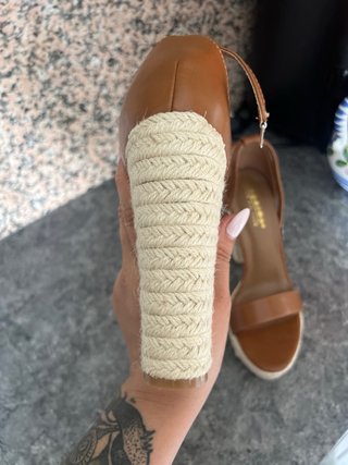 Sandalias cuña BIG TREE marrones y beige