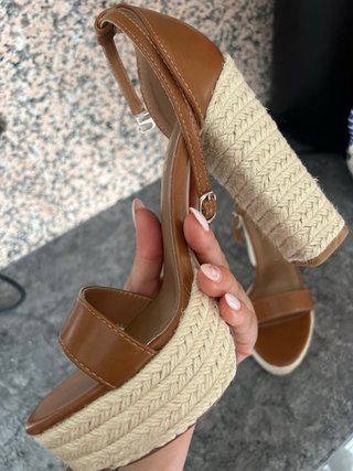 Sandalias cuña BIG TREE marrones y beige