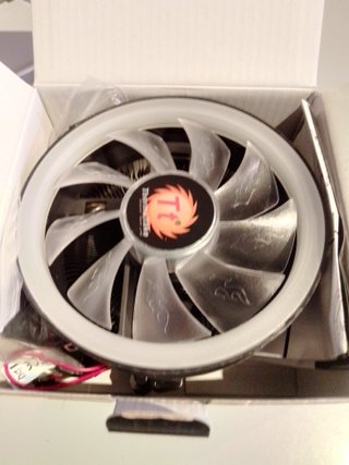 Disipador Thermaltake RGB Intel/AMD
