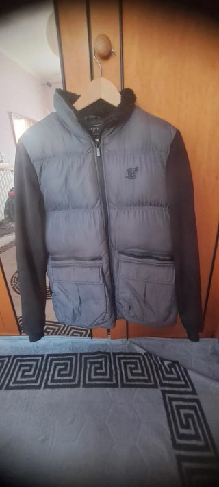 vendo un lote de ropa de marca hombre tallas M S