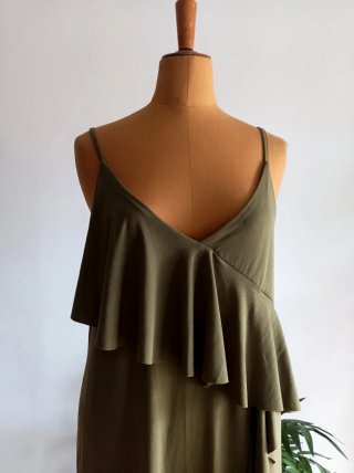 Vestido verde con volantes Lefties