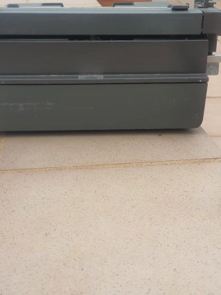 Máquina de escribir Olivetti Línea 98