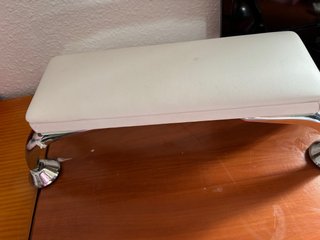 Reposabrazos para manicura blanco