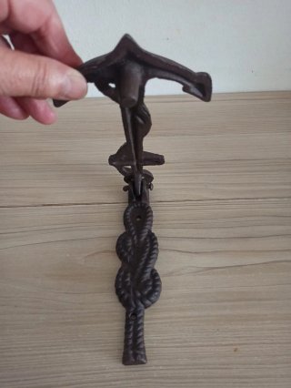 Llamador de puerta ancla rústico