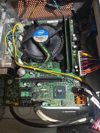 Torre Slim Fujitsu Intel i5