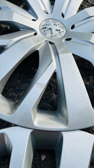 Tapacubos Originales Peugeot 16’ (Set de 4)
