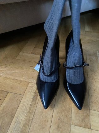 Zapatos de tacón negros charol