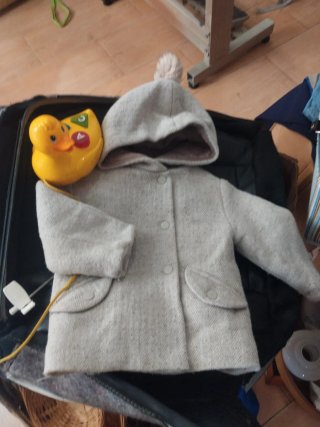 Chaquetón infantil con capucha