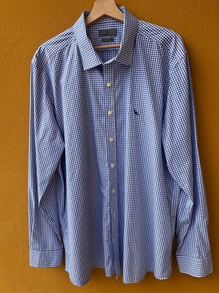 Camicia a quadri blu e bianca,beige