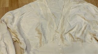 Blusa beige Zara manga larga encaje