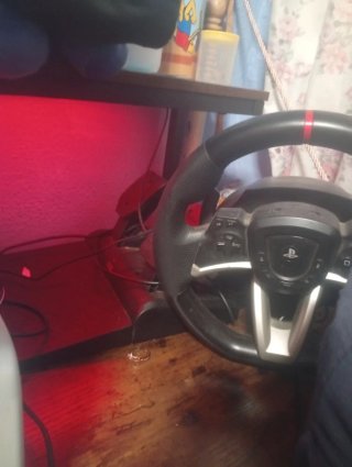 Volante PS5/PS4 y Acelerador