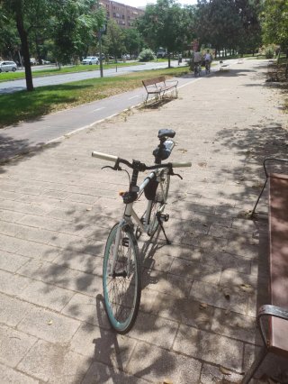 Bicicleta Mint con manillar negro