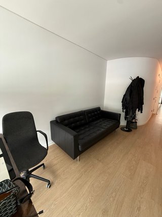 Sofá semi nuevo PIEL negro
