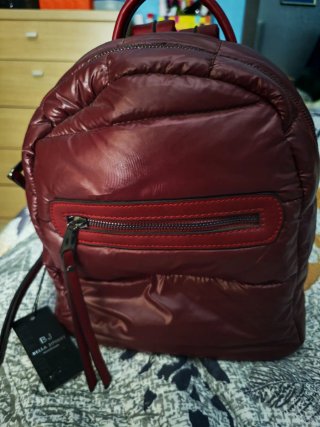 Mochila BELLA JONNAT granate mujer nueva etiqueta.
