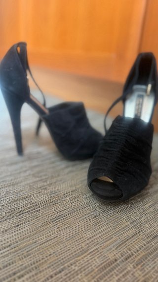 Sandali spuntati neri