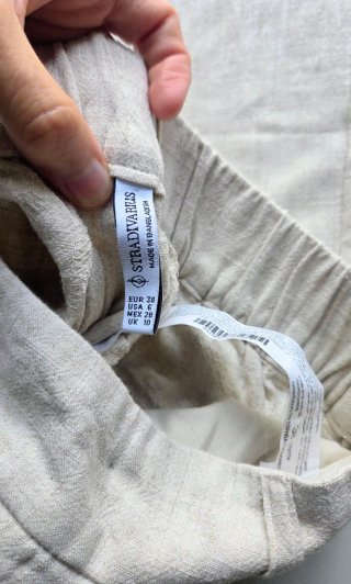 Pantalón de lino beige