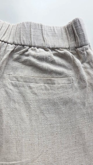 Pantalón de lino beige