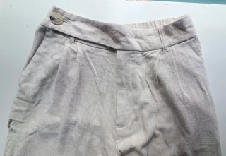 Pantalón de lino beige