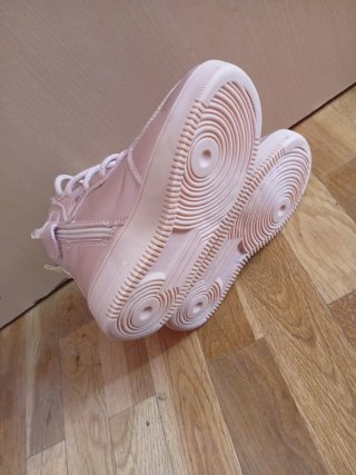 Botas rosas altas
