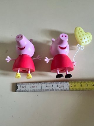Peppa Pig 2 personaggi, uno con palloncino