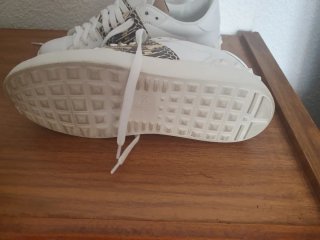 Sneakers Valentino Garavani Bianche e Dorate