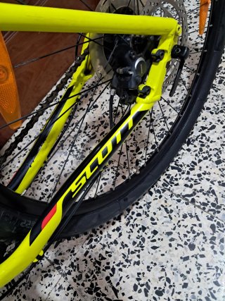 Talla L Scott 950 muy ligera y como nueva 29"
