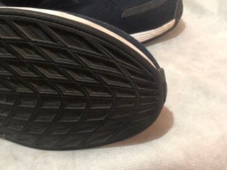 Zapatillas Adidas Negras y Rosas