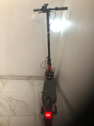 Patinete eléctrico Ninebot como nuevo