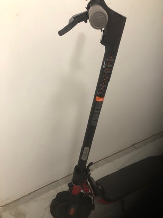 Patinete eléctrico Ninebot como nuevo