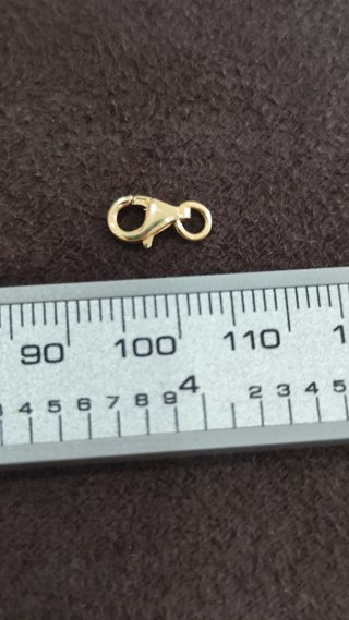 Cierre de oro para cadena nuevo, pequeño.