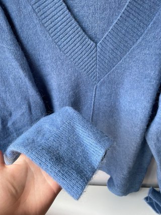 Jersey azul cuello pico talla S