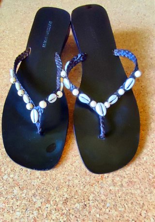 Chanclas chic Massimo Dutti 40 marrón con adornos
