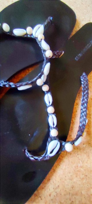 Chanclas chic Massimo Dutti 40 marrón con adornos