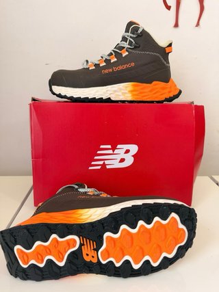 Scarpa antinfortunistica New Balance grigio/aranci