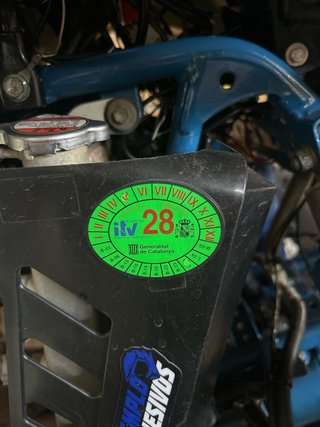Suzuki LTZ 400 Quad Azul y Blanco