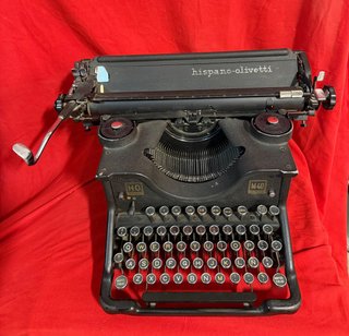 Máquina de escribir Hispano-Olivetti M40, AÑOS 30