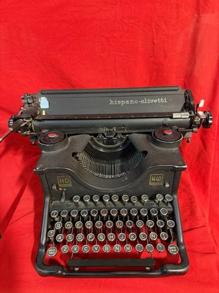 Máquina de escribir Hispano-Olivetti M40, AÑOS 30