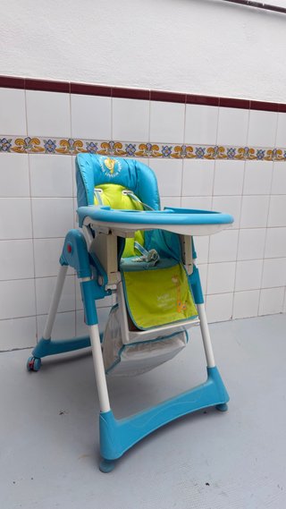 Silla de bebé para comer azul y verde