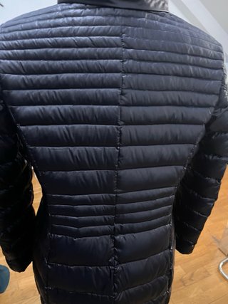 Plumas Karl Lagerfeld azul marino. Como nuevo