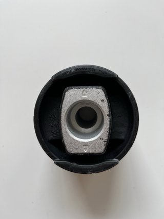 Juego 4 Tacos Soporte Eje Trasero BMW E39 Meyle