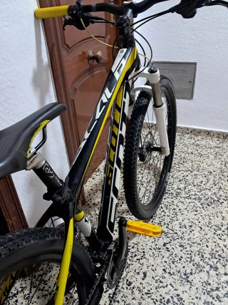 Scott 970 Talla M 29" muy ligera y como nueva